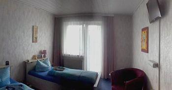 Gasthof Pension Check In 3*